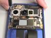 Google Pixel 10 primește 6/10 la capitolul reparabilitate; iFixit a disecat smartphone-ul (Video)