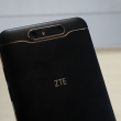 MWC 2017: ZTE Blade V8 hands on - terminal slim cu cameră duală și UI custom de la ZTE (Video)