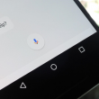 Google Assistant suportă acum citirea şi trimiterea de replici la mesaje text