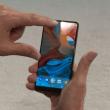 Essential Phone este prezentat hands-on chiar de creatorul său, Andy Rubin; telefonul se lansează comercial în iunie (Video)