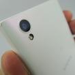 Sony Xperia L1: Camera prinde nuanţele de roşu bine, dar nu e deloc constantă