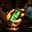 Un prototip de smartphone Asus cu Windows Phone 7, surprins in actiune (Video)