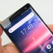 Nokia 8 Sirocco: Display P-OLED destul de viu colorat, dubios la unghiuri verticale