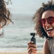 DJI Osmo Pocket este un gimbal ce are cameră video integrată; Filmează 4K și vine în magazine de sărbători