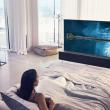 CES 2019: LG Signature OLED TV R debutează cu mare fast în Las Vegas, drept primul televizor rulabil din lume