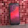 Motorola Moto Z3 primeşte actualizarea la Android 9.0 Pie ce activează suportul 5G