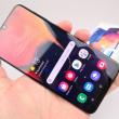Samsung Galaxy A50 Unboxing: cel mai dorit telefon midrange vine cu cameră triplă și corp din "Glasstic" (Video)