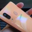 Samsung Galaxy A40: Design compact, culoarea coral este câştigătoare