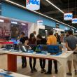 eMAG inaugurează cel mai mare Apple Shop, în cadrul showroom-ului din Băneasa