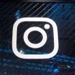 Instagram are de astăzi un Dark Mode oficial pe iOS! Iată cum se activează tema întunecată