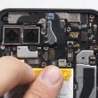 Google Pixel 4 XL este disecat şi are atât de mult plastic că nu îţi mai vine să îl cumperi (Video)