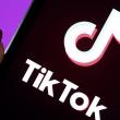 TikTok a depăşit 2 miliarde de descărcări, continuă să fure din publicul Facebook; Iată cifre + veniturile aplicației