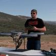 Drona controlată de iPad acum și cu mitralieră la bord! Cum devine o jucărie arma (Video)