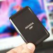 Prezentare ADATA SC685: SSD extern ultra-portabil, mic cât o carte de credit și cu 1 TB stocare