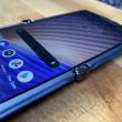 Motorola RAZR 5G: Display foarte luminos și lung, nu are probleme în soare