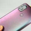 Motorola Moto G30: Design cu nuanţa uşor de recunoscut, bărbie mare, ergonomia OK