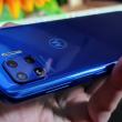 Motorola Moto G 5G Plus: Design alungit şi îngust, albastrul fură privirea