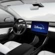 Automobilele Tesla au primit suport pentru limba română; Disney+ ajunge printr-un nou update software