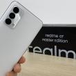 Realme GT Master Unboxing şi impresii: telefon cu design artistic, extra funcţii de gaming (Video)
