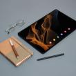 Samsung Galaxy Tab S8 Ultra a debutat: tabletă cu breton în ecranul uriaş de 14.6 inch, stylus avansat