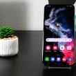 Samsung Galaxy S22+: Display de nota 10, record absolut la luminozitate