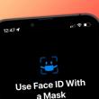 iOS 15.4 este aici - update-ul care permite deblocarea Face ID chiar și atunci când porți o mască de protecție; Aduce și 100 noi emoji-uri