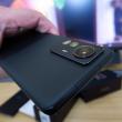 Xiaomi 12 Pro Unboxing: 3 camere de 50 megapixeli pe un corp mai elegant şi sobru
