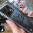 OnePlus livrează deja prima actualizare software pe varianta globală de OnePlus 10 Pro
