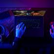 ASUS anunţă ROG Flow X16, un laptop convertibil şi uşor pentru gaming, cu ecran de 16 inch, RTX 3070 Ti