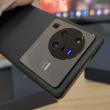 vivo X80 Pro Unboxing şi impresii: un monument de tehnică ZEISS şi un gimbal pus la treabă serios (Video)