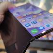 Huawei Mate Xs 2: Display cu pliu invizibil, satisfăcător la playback, cu compromisul formatului