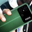 POCO C55 este oficial! Smartphone accesibil cu design arătos și cameră foto de 50 mpx în spate