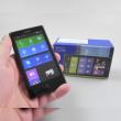 Nokia X unboxing: primul Nokia cu Android iese din cutie, mai mult decât o rudă de Lumia 520 (Video)