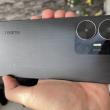 realme C55: Design care te prinde, muchii plate și aproape zero amprente în spate