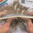 Samsung Galaxy Z Flip6 zgâriat, umplut cu țărână și apoi disecat de către JerryRigEverything; Cât de rezistent e noul pliabil cu clapetă?