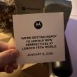 Motorola face aluzie la primul pliabil tip carte în felicitări de Crăciun; "Fold-ul" vine în ianuarie, la Tech World