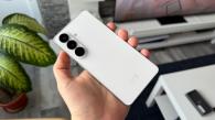 Samsung Galaxy S26: Design compact și comod, ușor de manevrat, un alb imaculat fără amprente