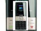 Telefonul Philips Xenium 9@9 "te tine" multe ore