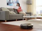 Turul Magazinelor #129: brăţări fitness şi difuzoare la reducere, un robot perfect pentru aspirare şi un suport ideal pentru microfon