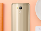 Smartphone-ul Elephone Z1 poate rula fără probleme 40 aplicații în fundal, asta grație celor 6 GB RAM oferiți la bord!