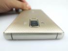 Bluboo S3: Design de telefon făcut parcă din resturi de tancuri din război