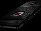 RED îşi cere scuze pentru întârzierea telefonului Hydrogen One; Clienții care au precomandat varianta din titaniu primesc un cadou generos