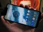 Motorola One: Display mulţumitor ca luminozitate, puţin gri
