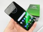 Motorola Moto G7 Plus: Autonomie satisfăcătoare în cazul bateriei, FULGER la încărcare