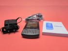 Nokia Asha 303 Unboxing - un telefon touch & type cu Angry Birds preinstalat (Video)