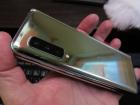 Samsung Galaxy Fold: Camera lui Galaxy S10+ portată pe un format mai generos