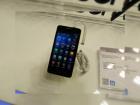 MWC 2013: Alcatel One Touch Idol Ultra hands on, un smartphone arătos și foarte subțire (Video)