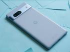Google Pixel 8a vine cu upgrade-uri majore la display și stocare; Promite actualizări pe 7 ani