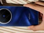vivo X200 prezentat în imagini oficiale; nuanțe captivante și un modul foto circular în spate
