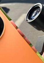 OPPO Find X9 Ultra: Camera absolută, revenirea zoom-ului optic 10x și un accesoriu tele care transformă telefonul în DSLR